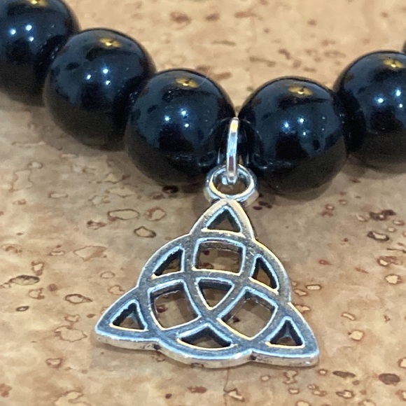 Celtic knot trinity protection bracelet - Picture 3 of 11